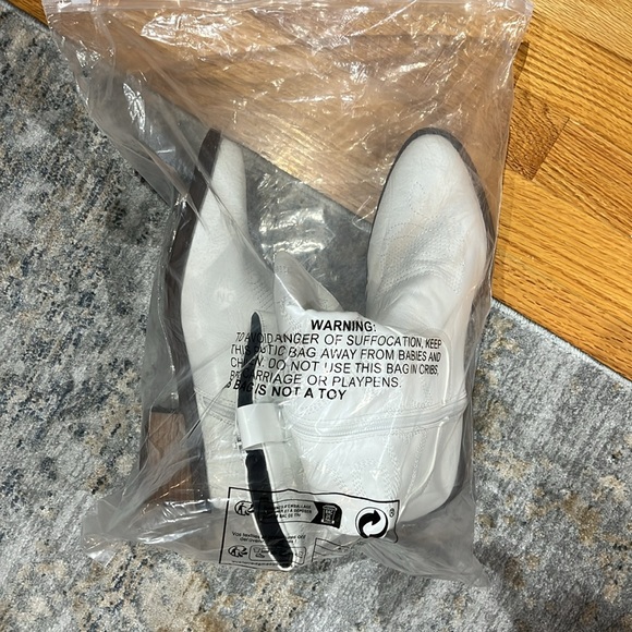 White cowgirl boots - size 40 - 9.5 U.S. - Picture 5 of 5